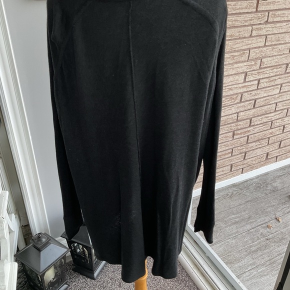 Lululemon Wrap - Picture 2 of 3